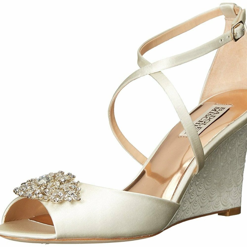 Ivory Wedge Sandal - Badgley Mischka - Size 7.5